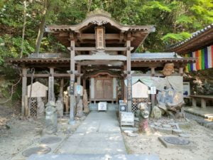 石手寺（51番）洞窟